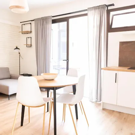 Preciosa Reina Las Palmas