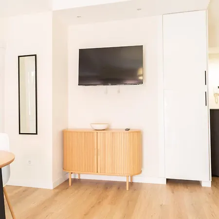 Apartment Preciosa Reina - Luminoso Con Terraza, 2 Hab, A 2 Minutos De La Playa De Canteras *