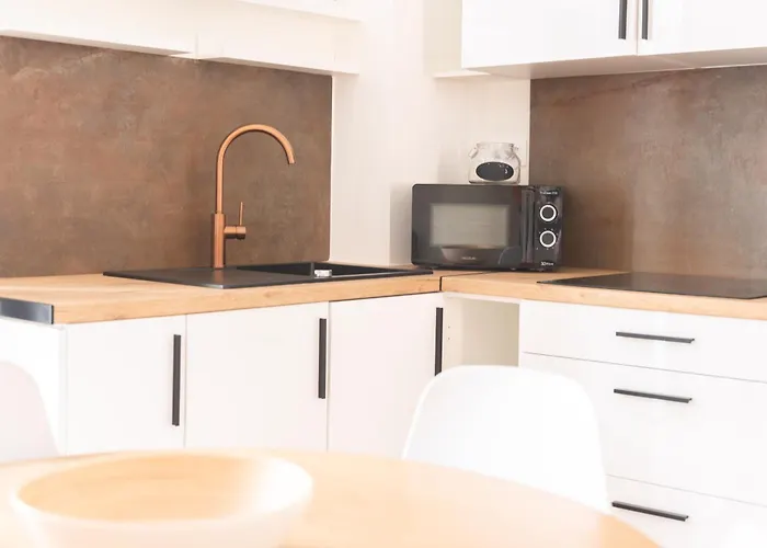 Preciosa Reina 公寓 *